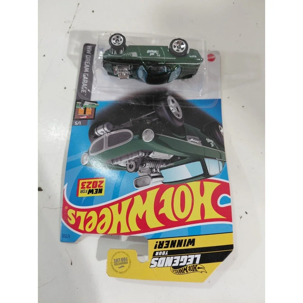 NIP Hot Wheels Dream Garage 1:64 DieCast Legends Tour Volvo P1800 Gasser
